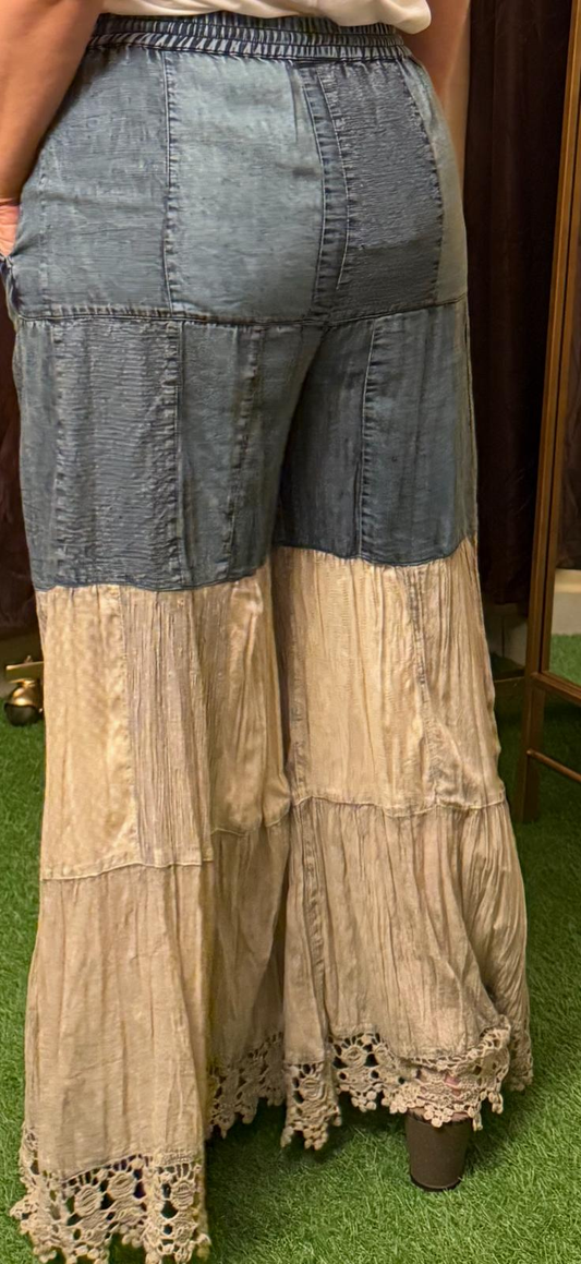 Pantalón Boho Patchwork con Encaje y Denim